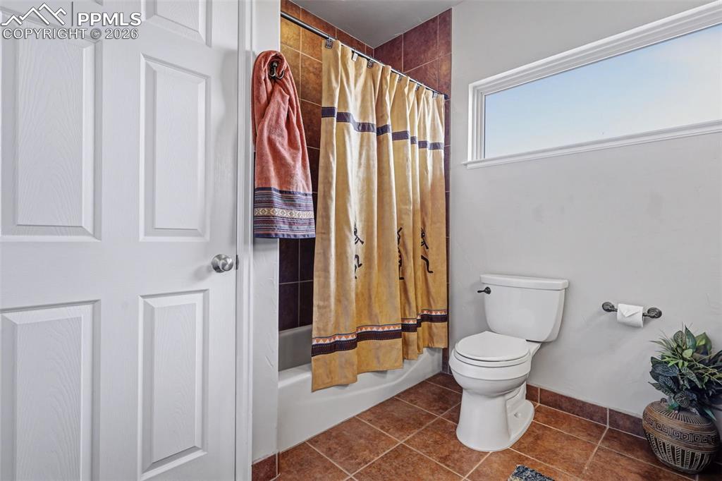 1170 W Loasa Drive Pueblo CO 81007