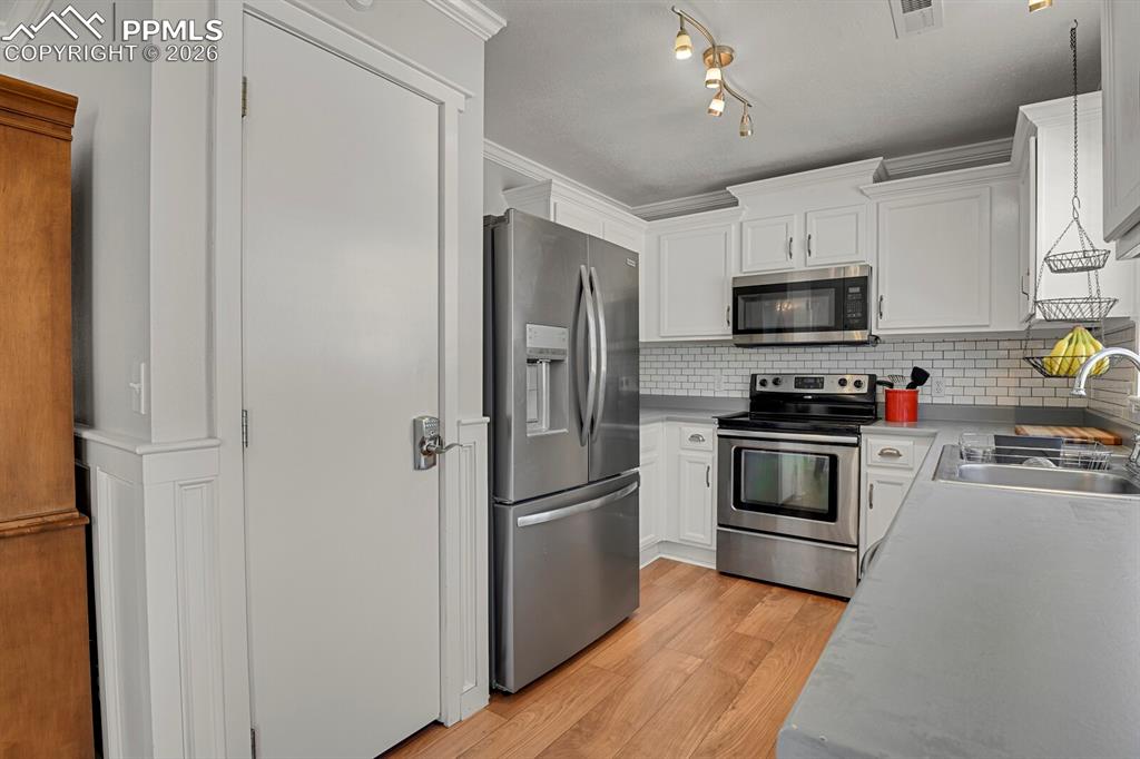 5507 Anna Lee Way Colorado Springs CO 80923