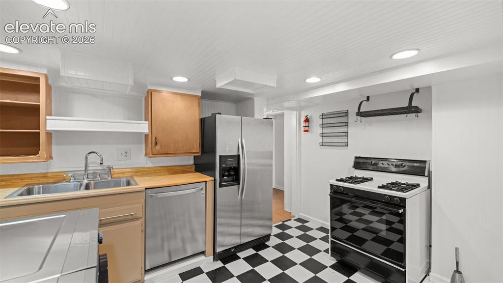 1802 E Uintah Street Colorado Springs CO 80909