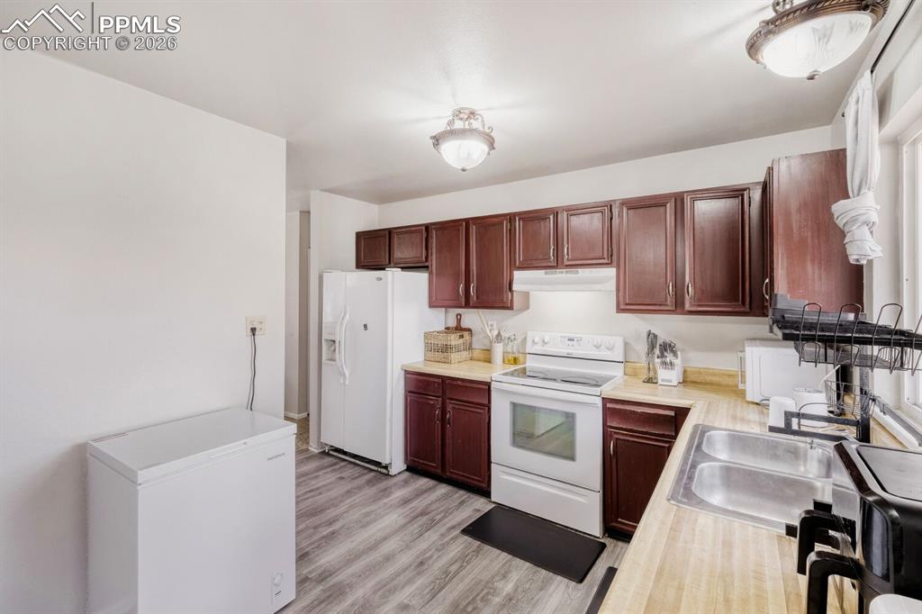 2530 W Prescott Circle Colorado Springs CO 80916