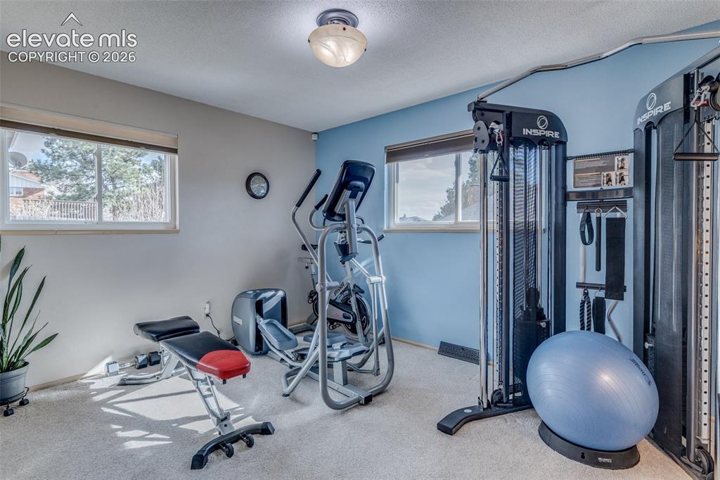 2918 Highland Drive Colorado Springs CO 80909