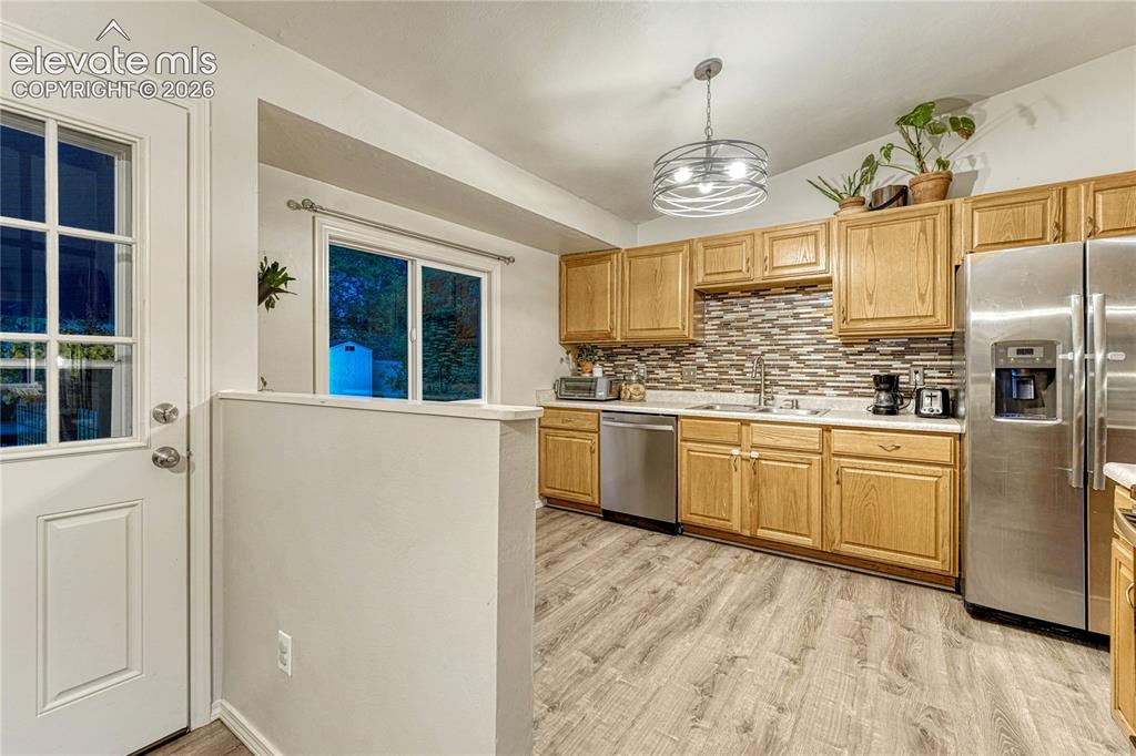 2045 Heathercrest Drive Colorado Springs CO 80915