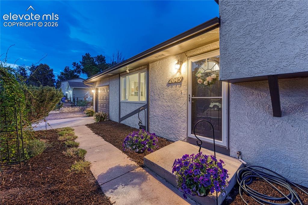 2045 Heathercrest Drive Colorado Springs CO 80915