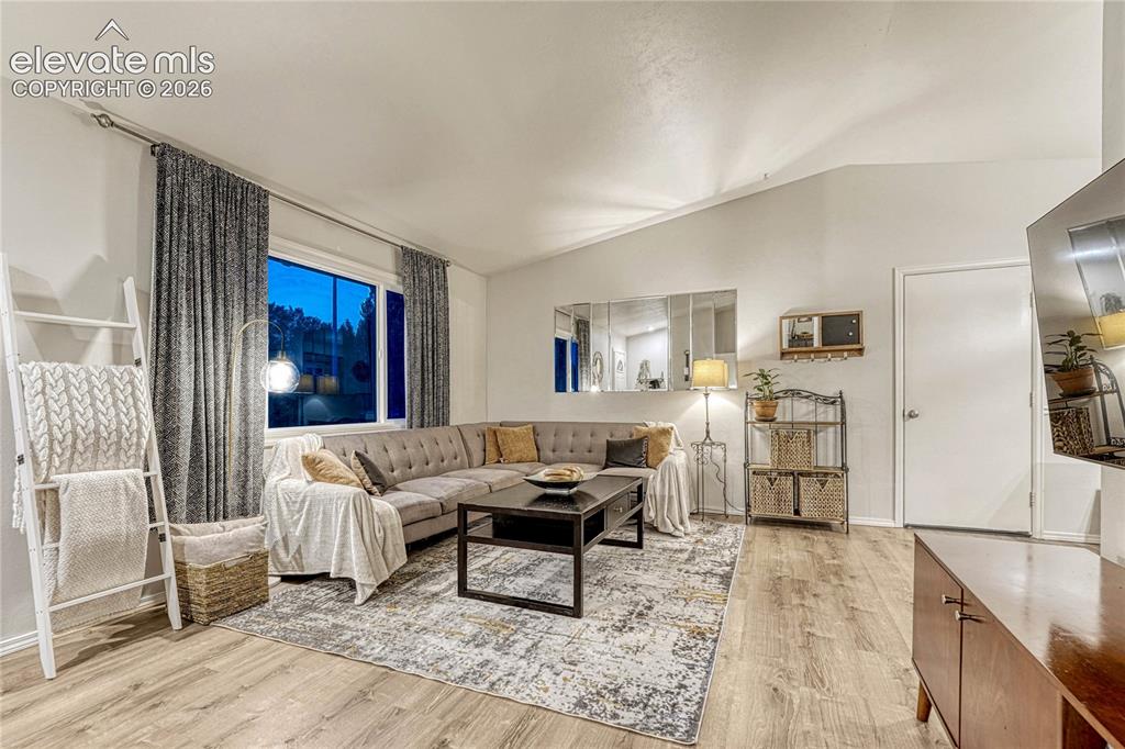 2045 Heathercrest Drive Colorado Springs CO 80915
