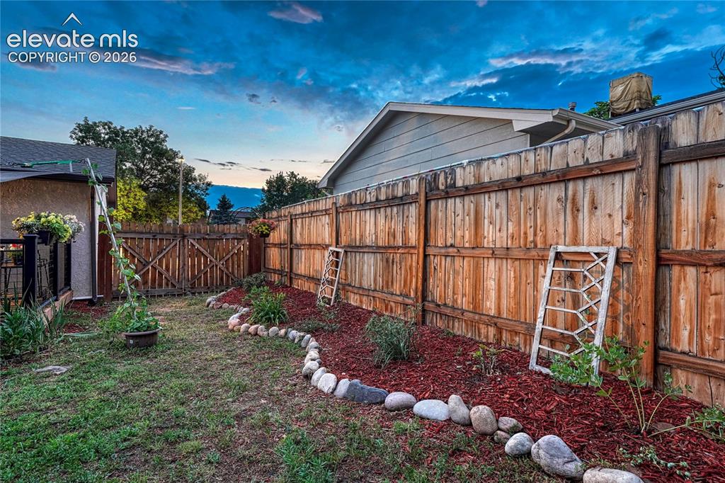 2045 Heathercrest Drive Colorado Springs CO 80915