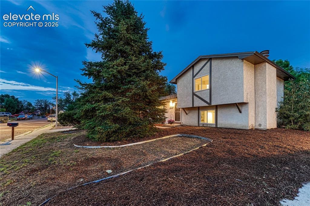 2045 Heathercrest Drive Colorado Springs CO 80915