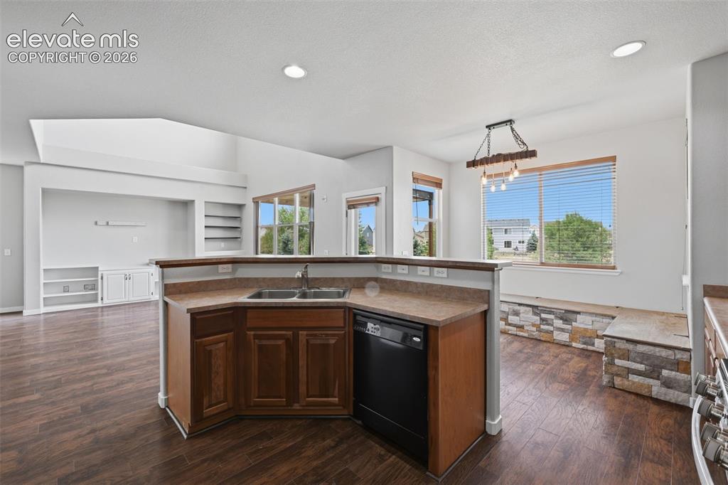 1861 Dewhirst Drive Colorado Springs CO 80951