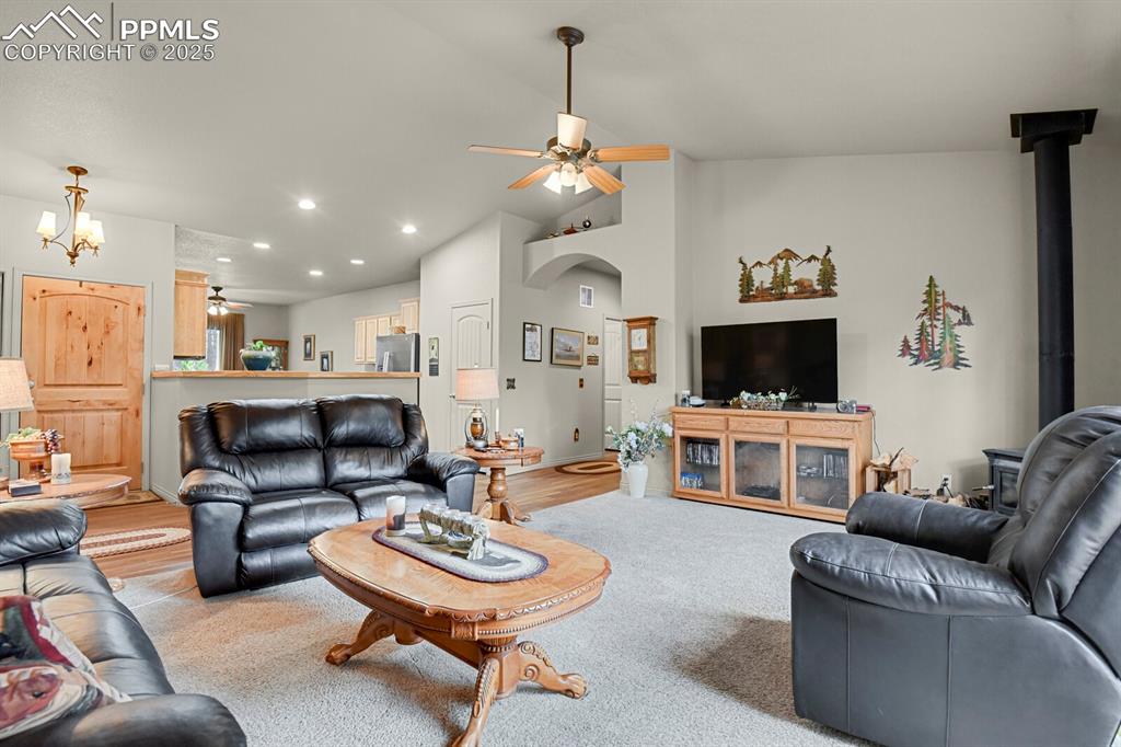 9 Kingston Circle Florissant CO 80816
