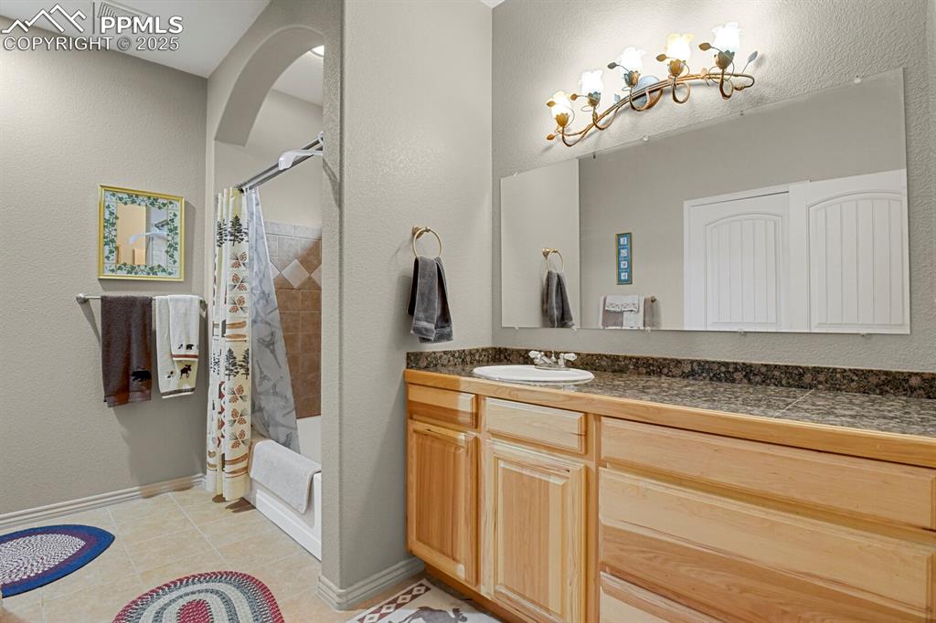 9 Kingston Circle Florissant CO 80816