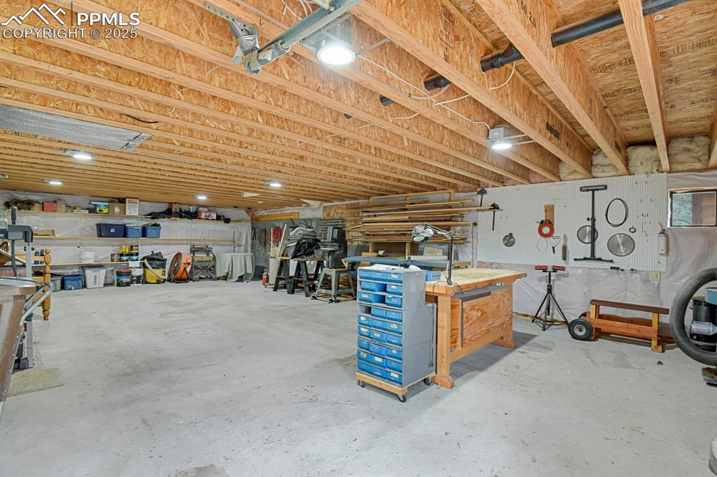 9 Kingston Circle Florissant CO 80816