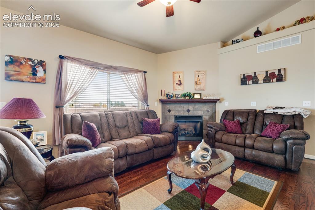 777 E Woodleaf Drive Pueblo CO 81007