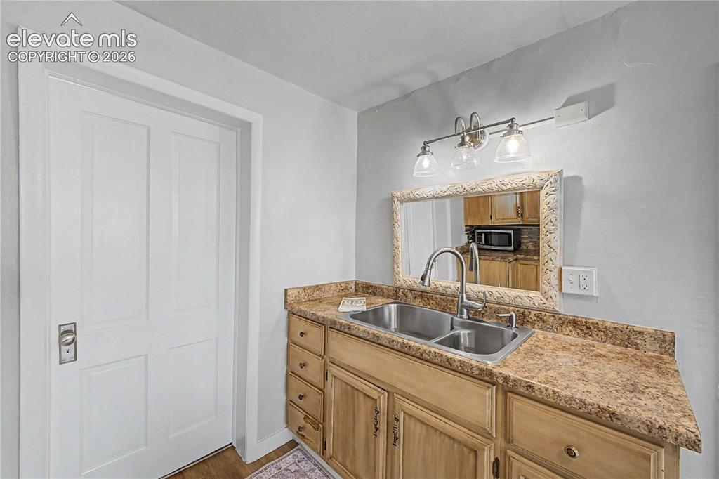 218 Dewey Avenue Florence CO 81226