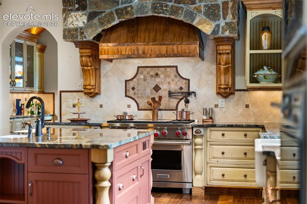 22 Crossland Road Colorado Springs CO 80906