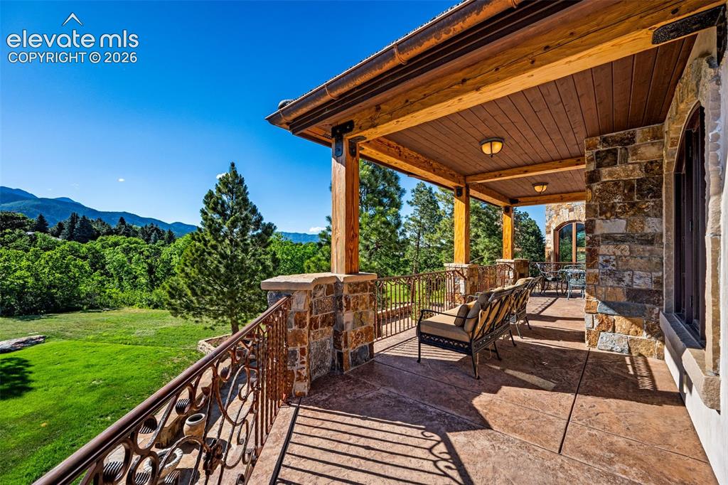 22 Crossland Road Colorado Springs CO 80906