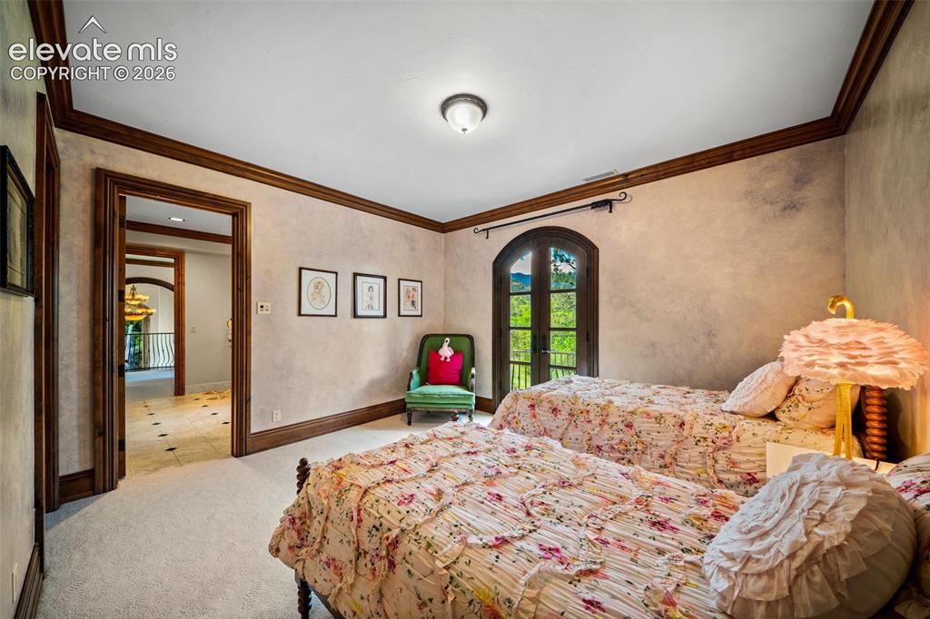 22 Crossland Road Colorado Springs CO 80906