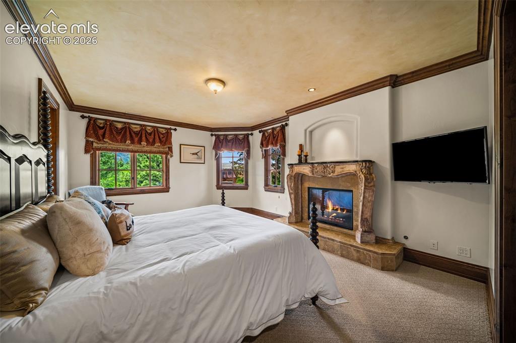 22 Crossland Road Colorado Springs CO 80906