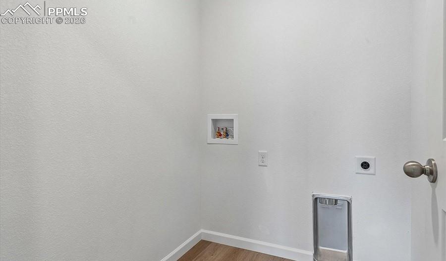 886 Lux Point Colorado Springs CO 80915