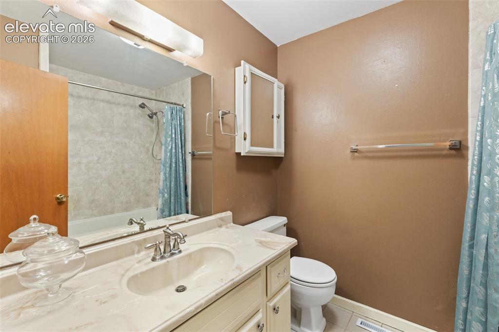 2244 Glenwood Circle Colorado Springs CO 80909
