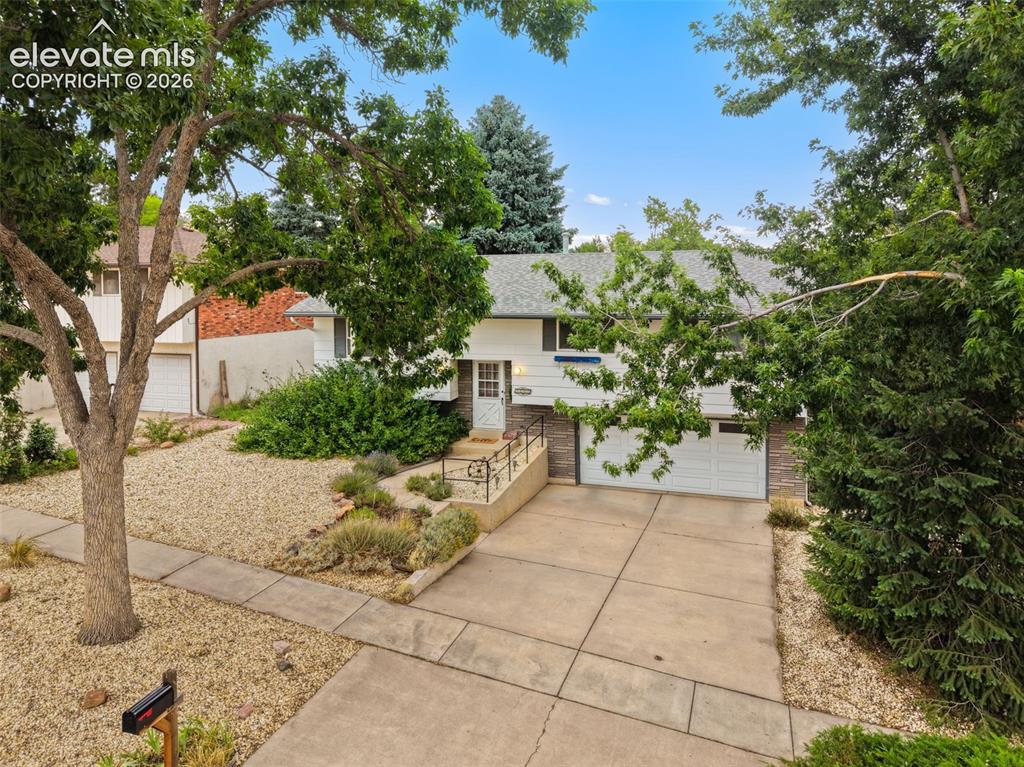 2244 Glenwood Circle Colorado Springs CO 80909