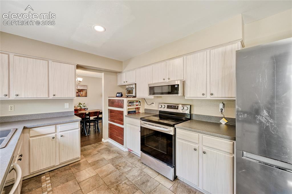 3225 Oak Creek Drive Colorado Springs CO 80906