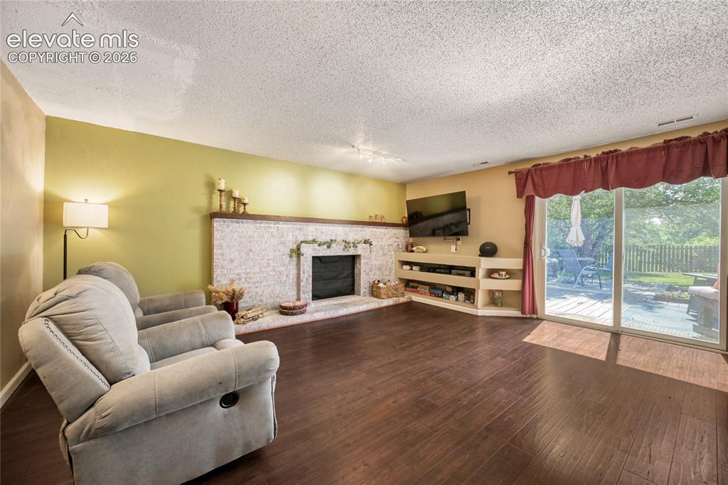 3225 Oak Creek Drive Colorado Springs CO 80906