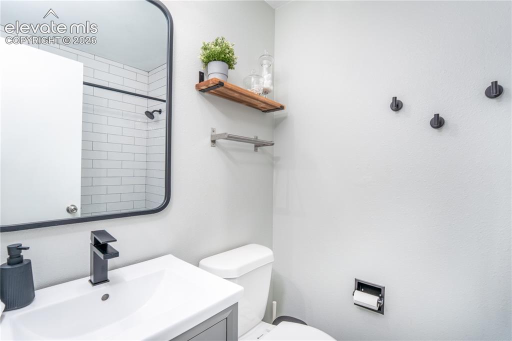 622 Pioneer Lane Colorado Springs CO 80904