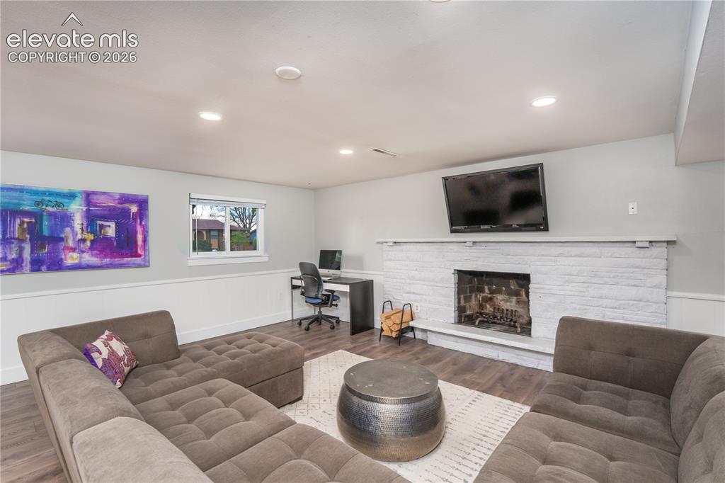 622 Pioneer Lane Colorado Springs CO 80904