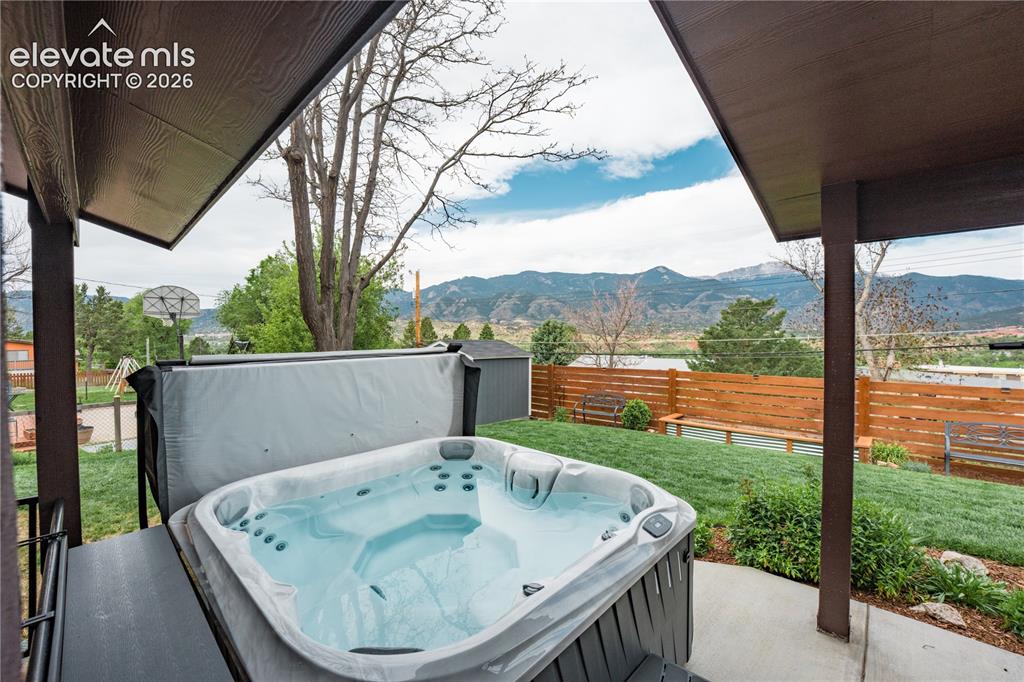 622 Pioneer Lane Colorado Springs CO 80904