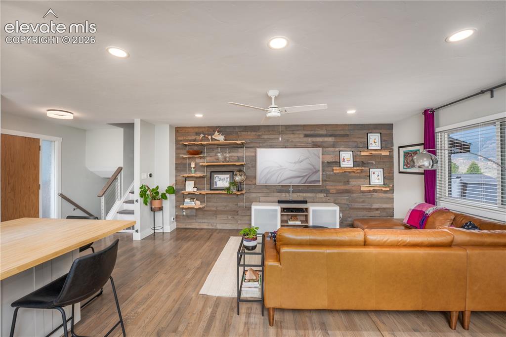 622 Pioneer Lane Colorado Springs CO 80904
