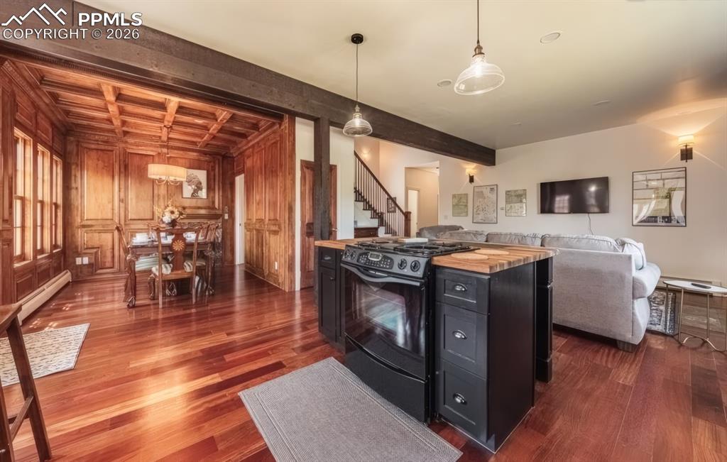 13 Oak Place Manitou Springs CO 80829