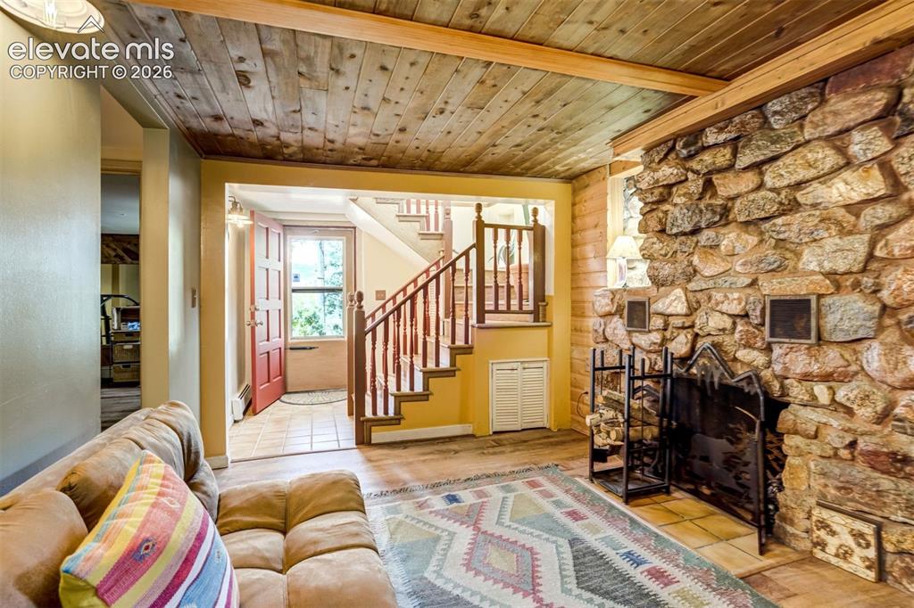 902 High Road Manitou Springs CO 80829