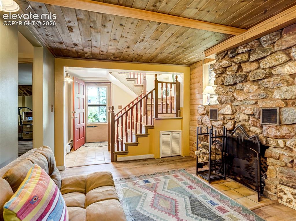 902 High Road Manitou Springs CO 80829