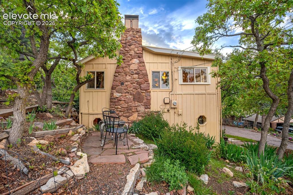 902 High Road Manitou Springs CO 80829