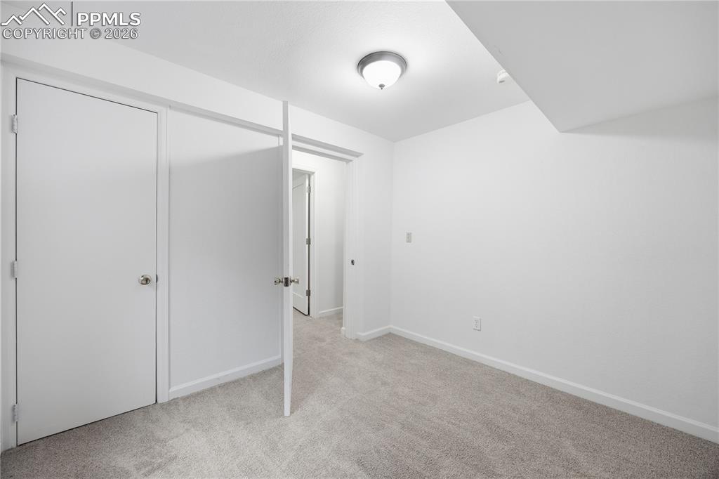 912 Amsterdam Drive Colorado Springs CO 80907