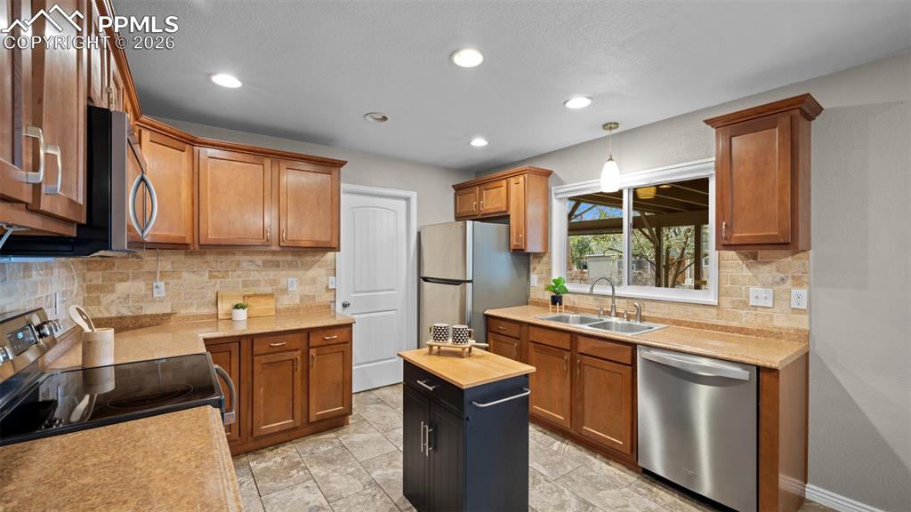 144 Steven Drive Colorado Springs CO 80911
