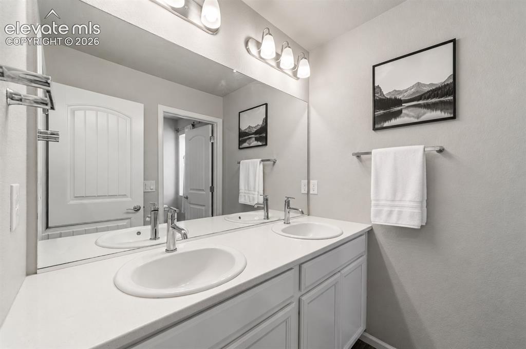 11132 Anhinga Court Colorado Springs CO 80925