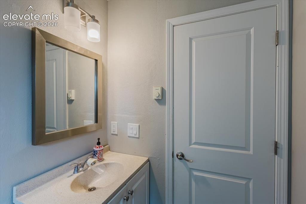 923 S Ouray Street Aurora CO 80017