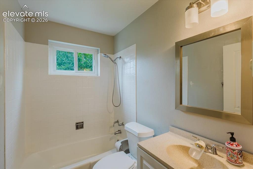 923 S Ouray Street Aurora CO 80017