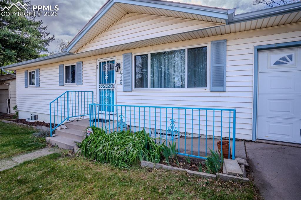 1326 Delaware Drive Colorado Springs CO 80909