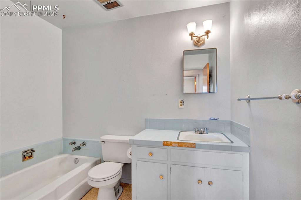 47 Landoe Lane Colorado Springs CO 80911