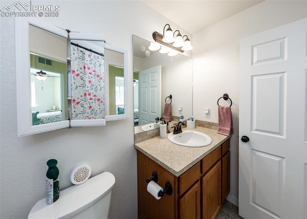 717 Edna Lane Pueblo CO 81005
