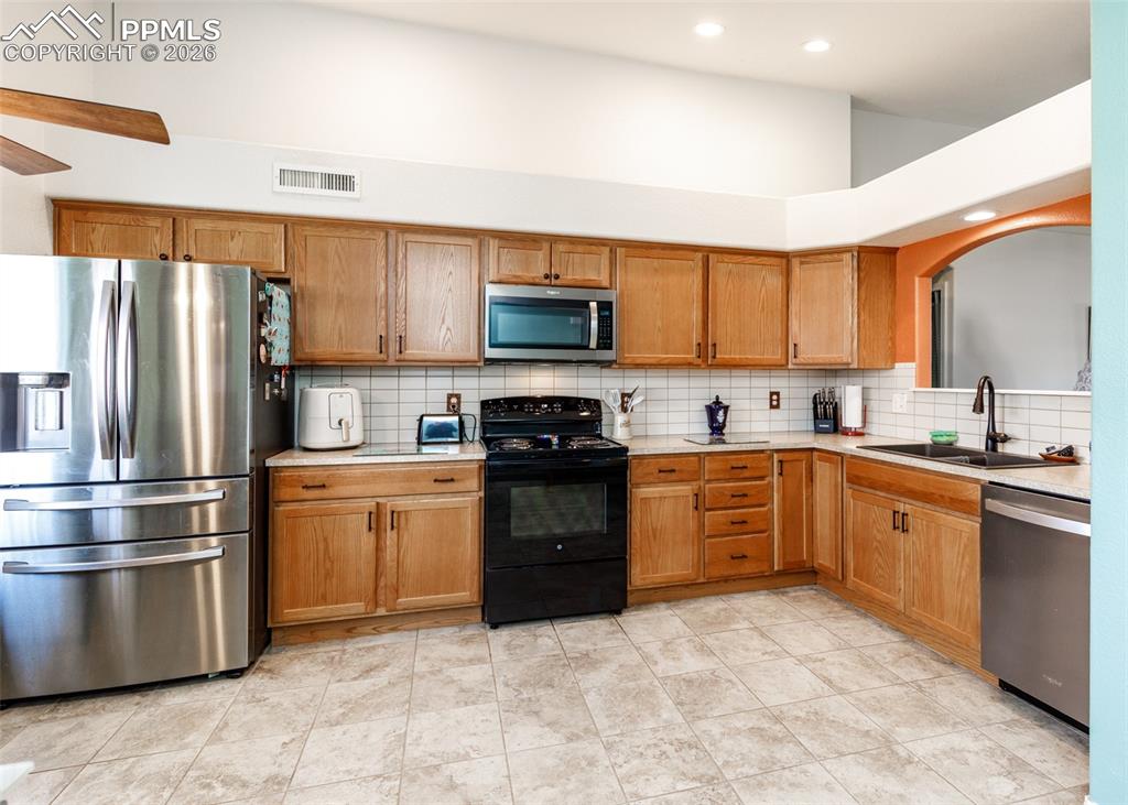 717 Edna Lane Pueblo CO 81005