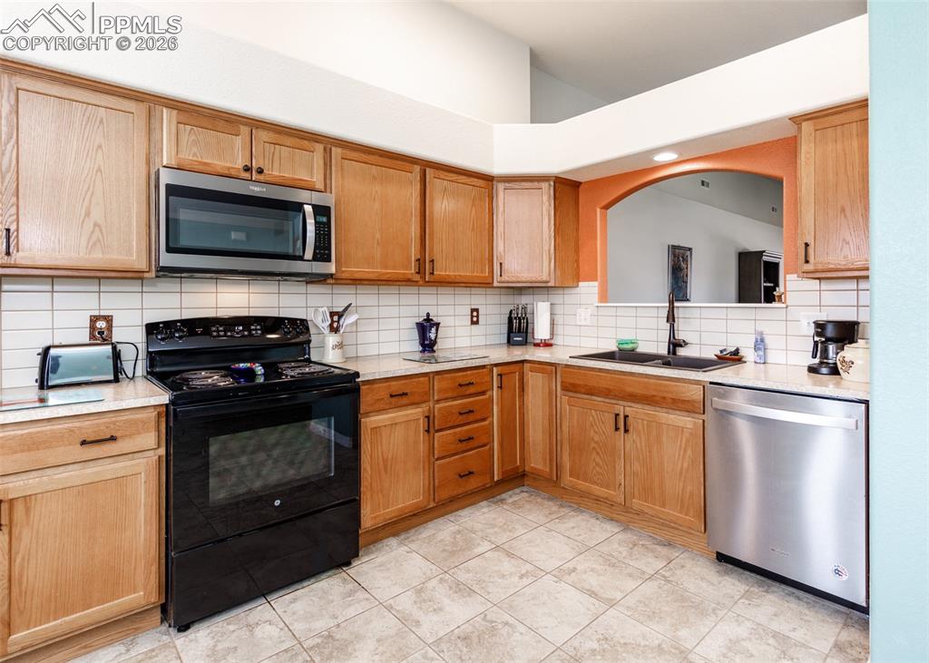 717 Edna Lane Pueblo CO 81005