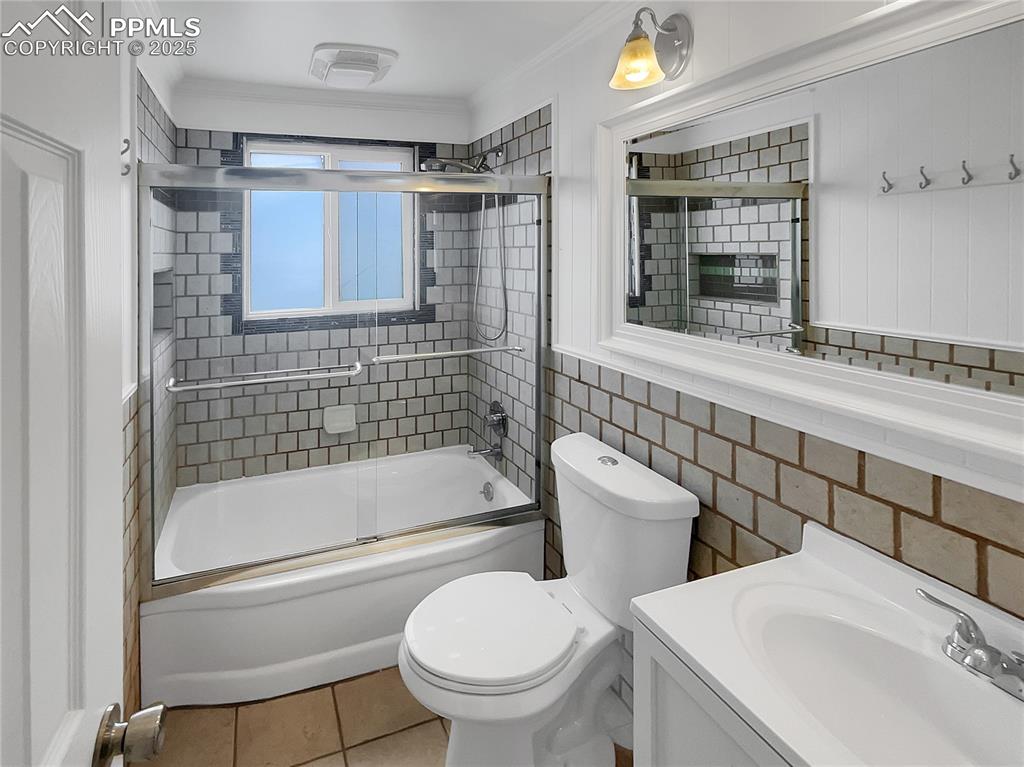 3706 N Chestnut Street Colorado Springs CO 80907