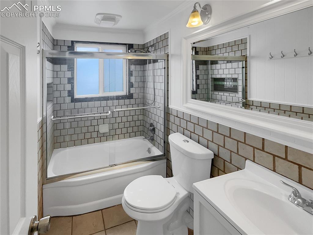 3706 N Chestnut Street Colorado Springs CO 80907