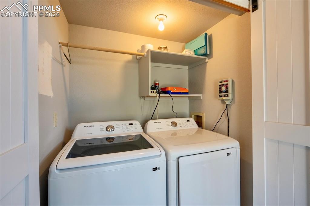 955 Crosstrail Drive Colorado Springs CO 80906