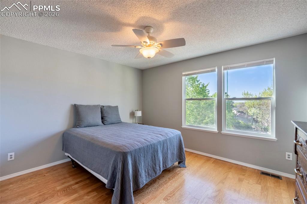 955 Crosstrail Drive Colorado Springs CO 80906