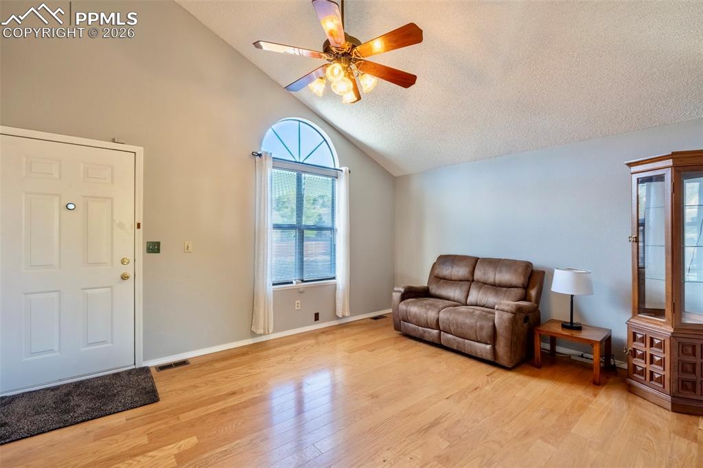955 Crosstrail Drive Colorado Springs CO 80906