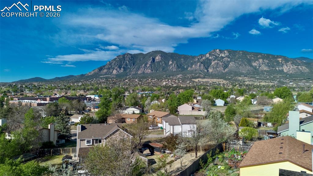 955 Crosstrail Drive Colorado Springs CO 80906