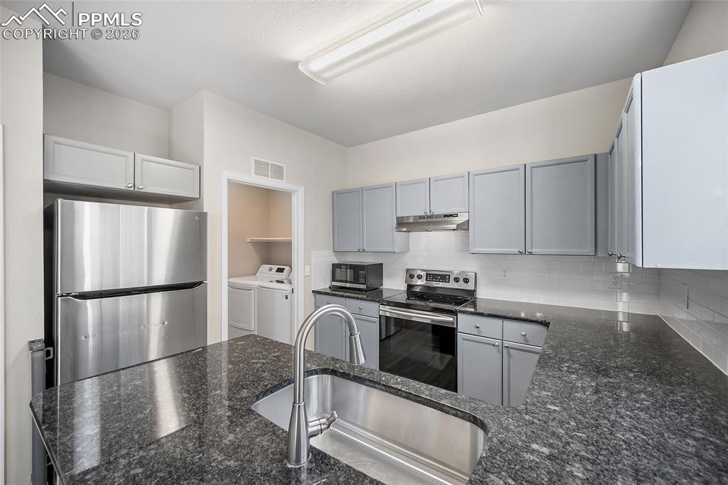 855 Dawn Break Loop Colorado Springs CO 80910